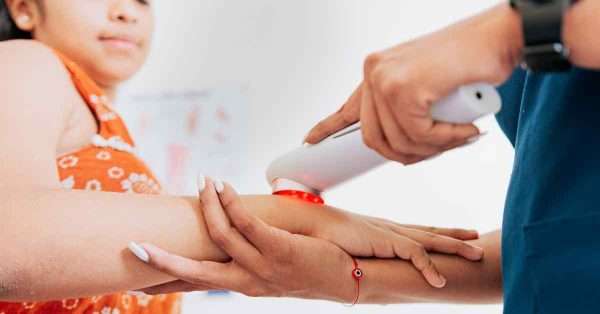 InfraRed Light Therapy for pain relief