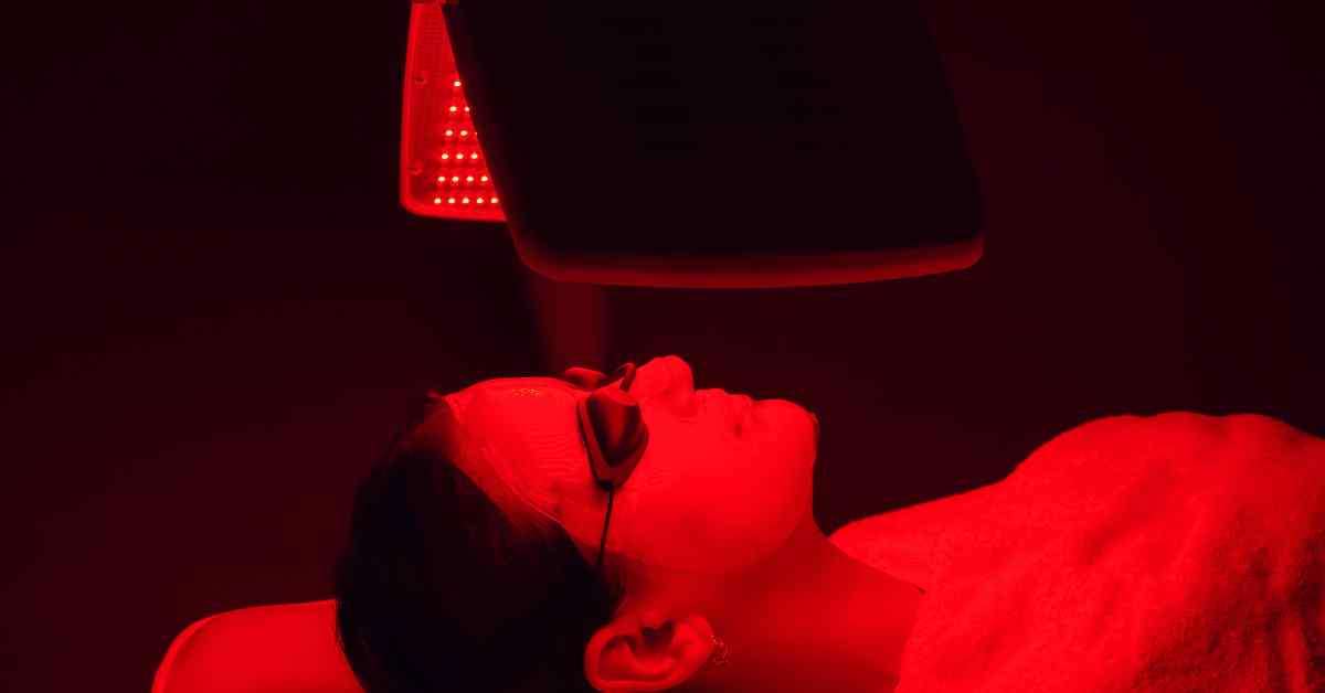 InfraRed Light Therapy for pain relief